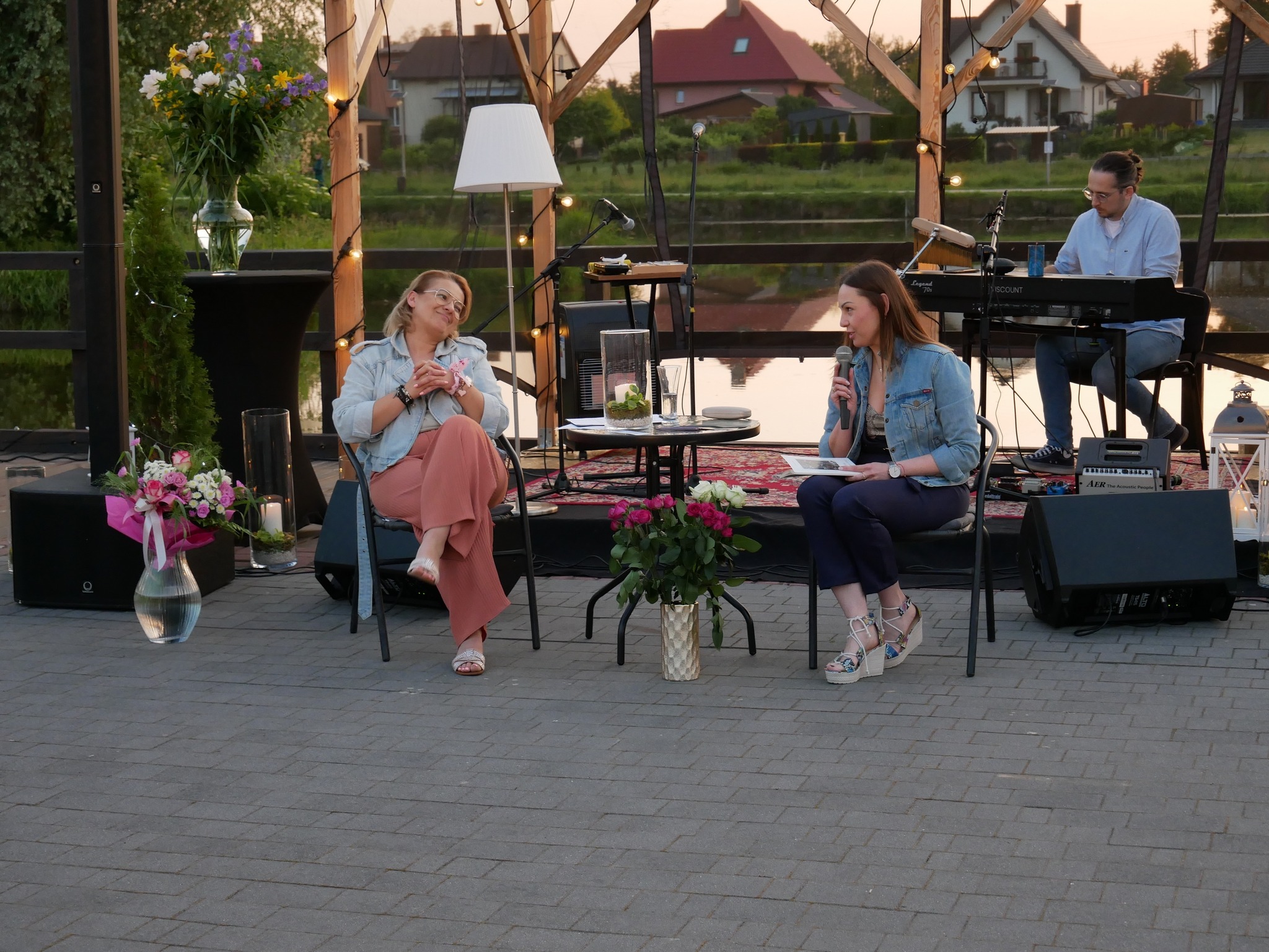 Koncert na molo - Przedwieczór i wieczór poezji Iwony Folusz